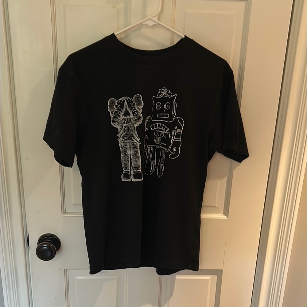 Uniqlo Black Graphic Tee Kaws and Andy Warhol Men’s Small Preowned